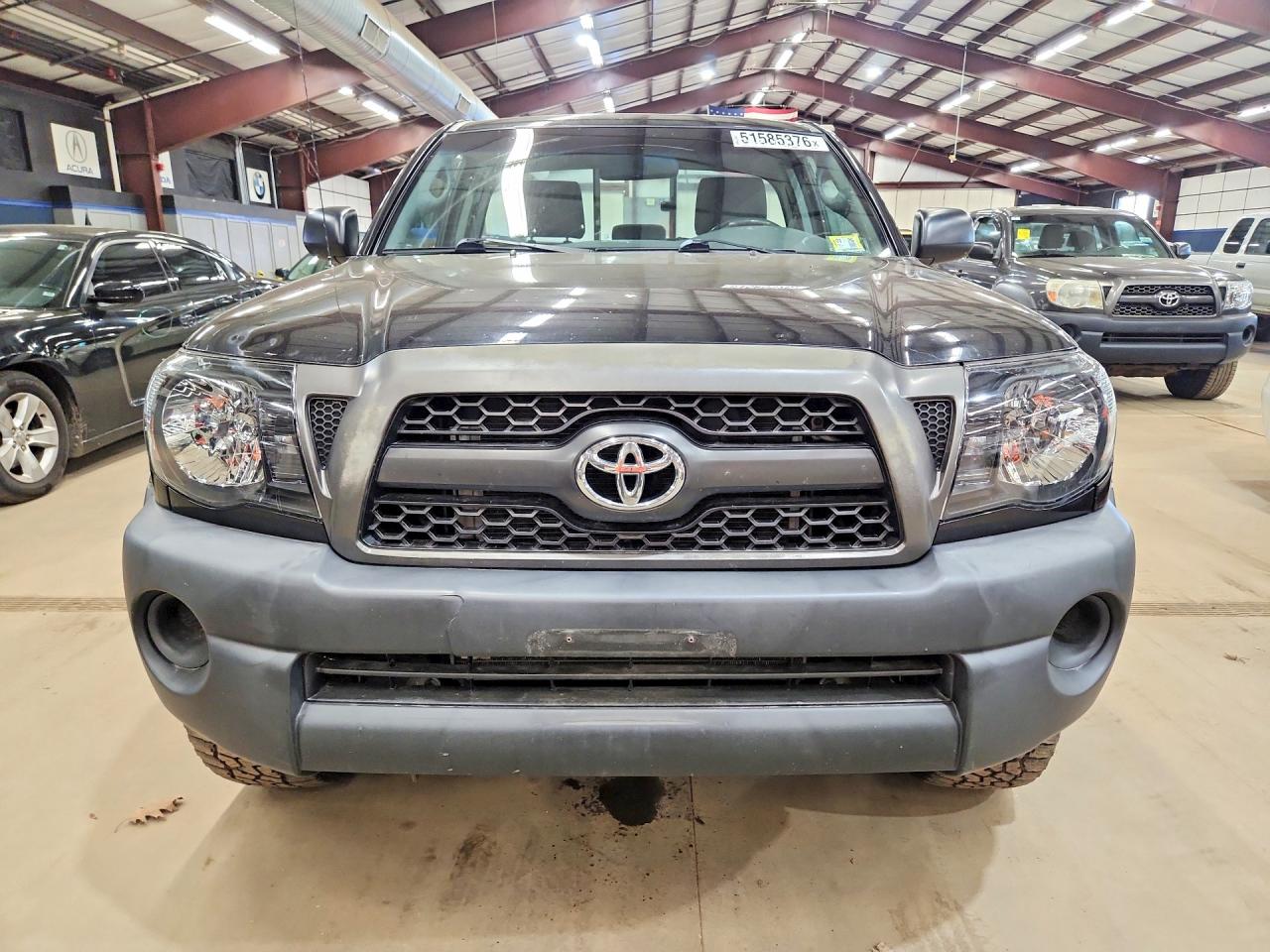 Toyota Tacoma Base