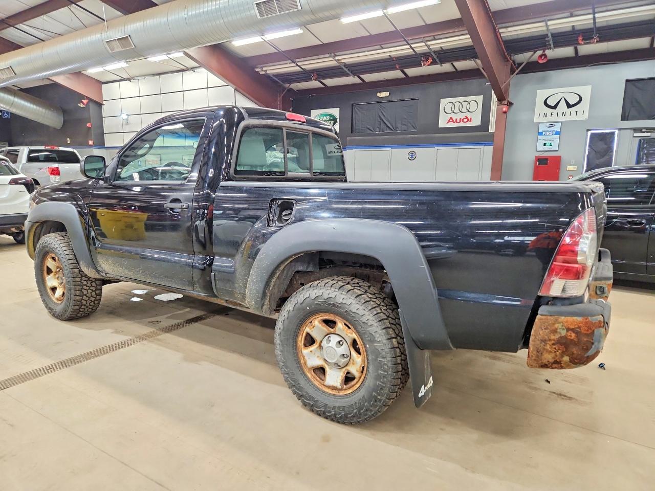 Toyota Tacoma Base