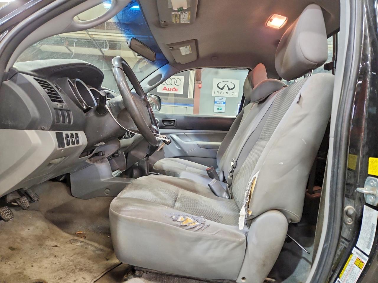 Toyota Tacoma Base