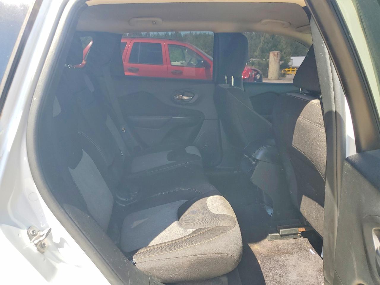 Jeep Cherokee Sport