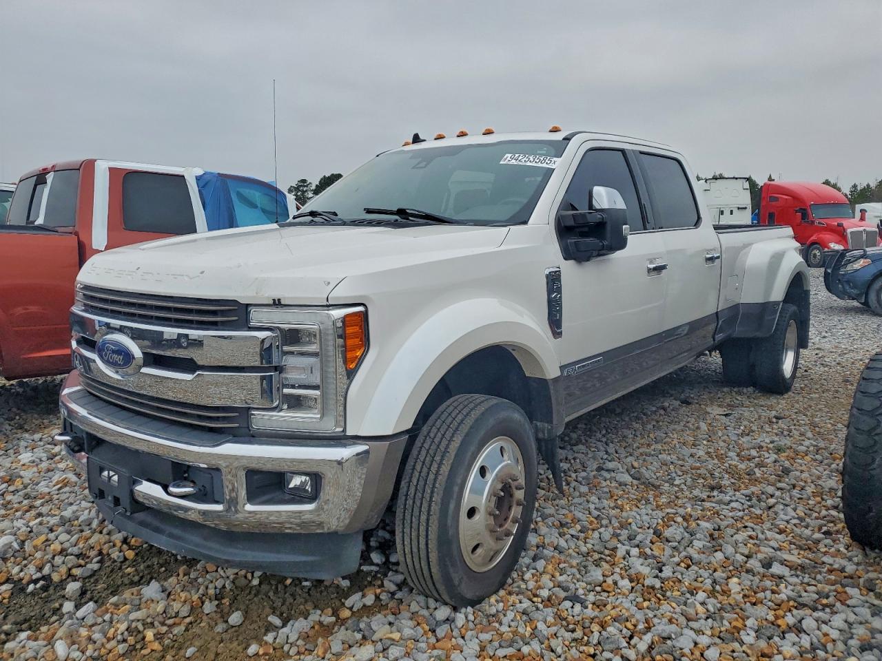 Salvage Ford F-450 Image