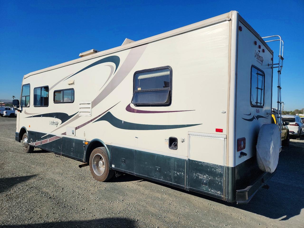 Coachmen F-550