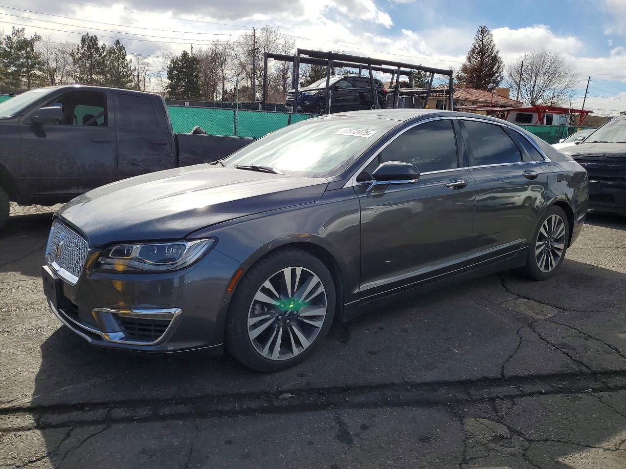 Salvage Lincoln MKZ Image