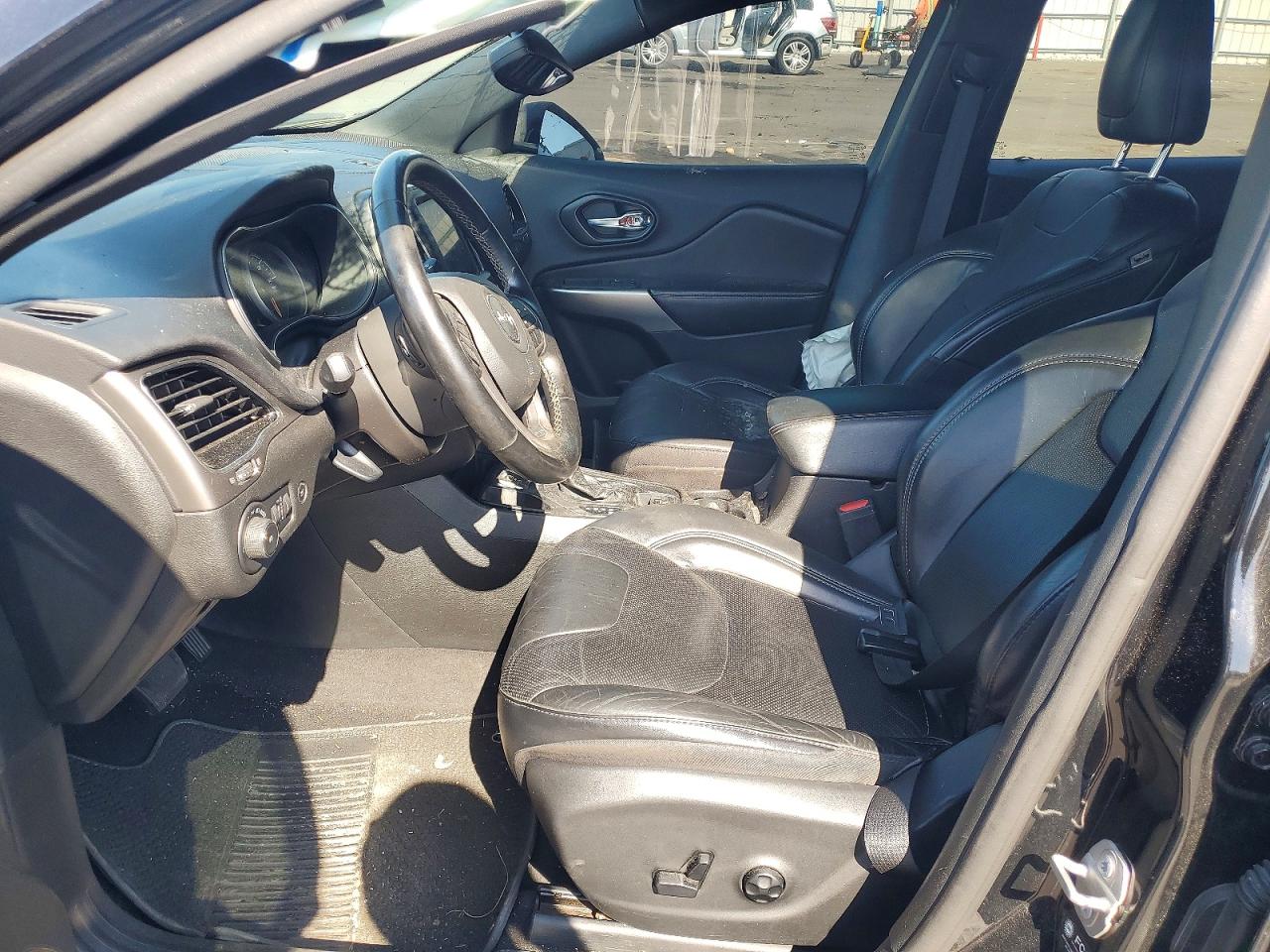 Jeep Grand Cherokee Latitude Lux