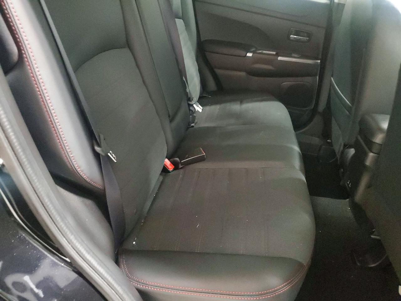 Mitsubishi Outlander S