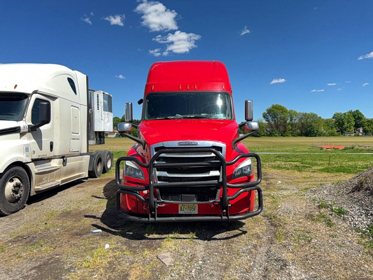 Freigliner Cascadia 126