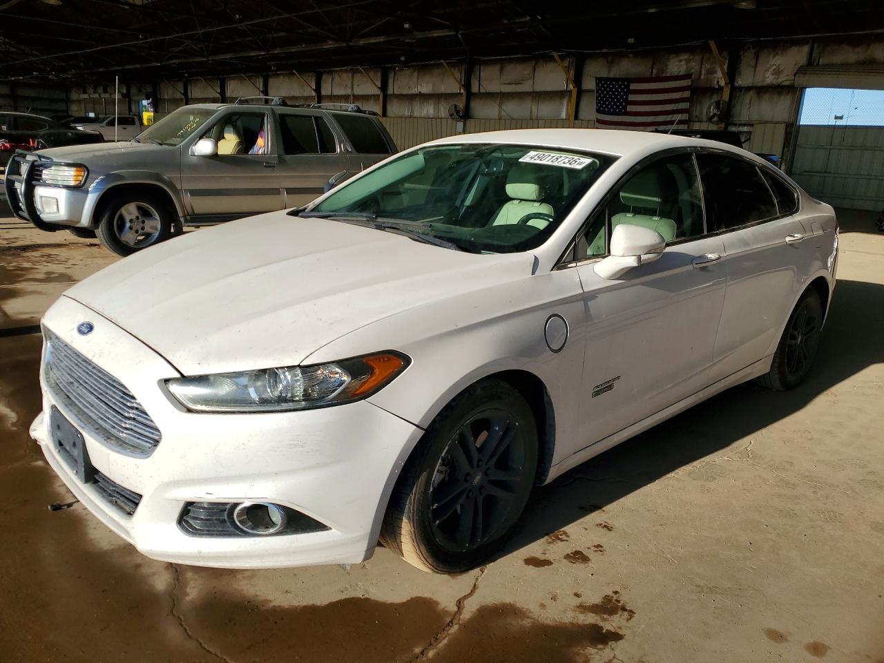 Salvage Ford Fusion Image