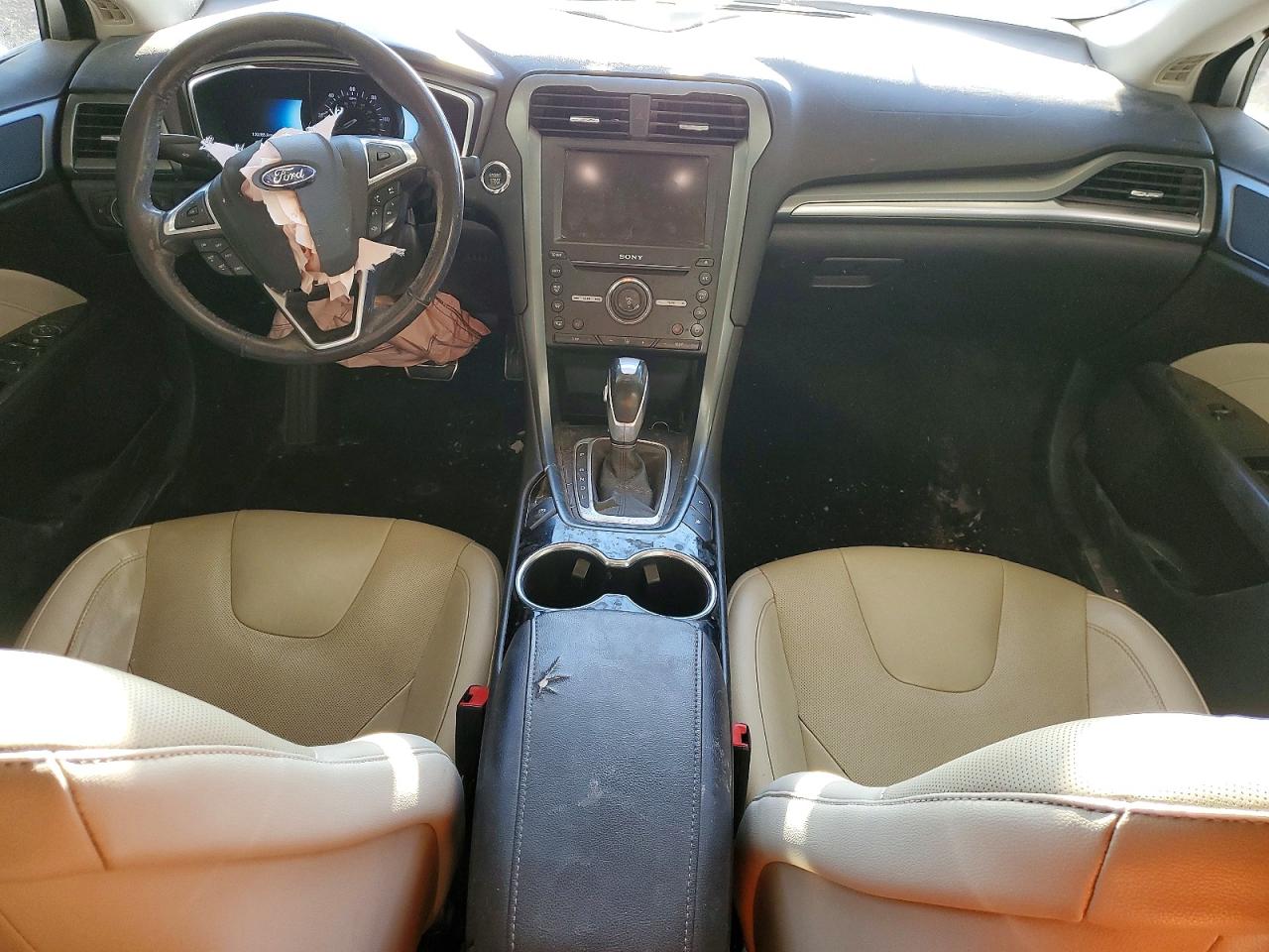 Ford Fusion Titanium Phev