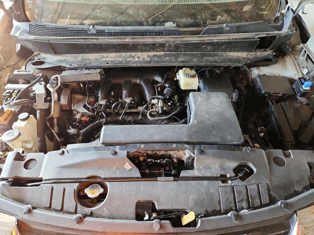 Nissan Pathfinder Sv