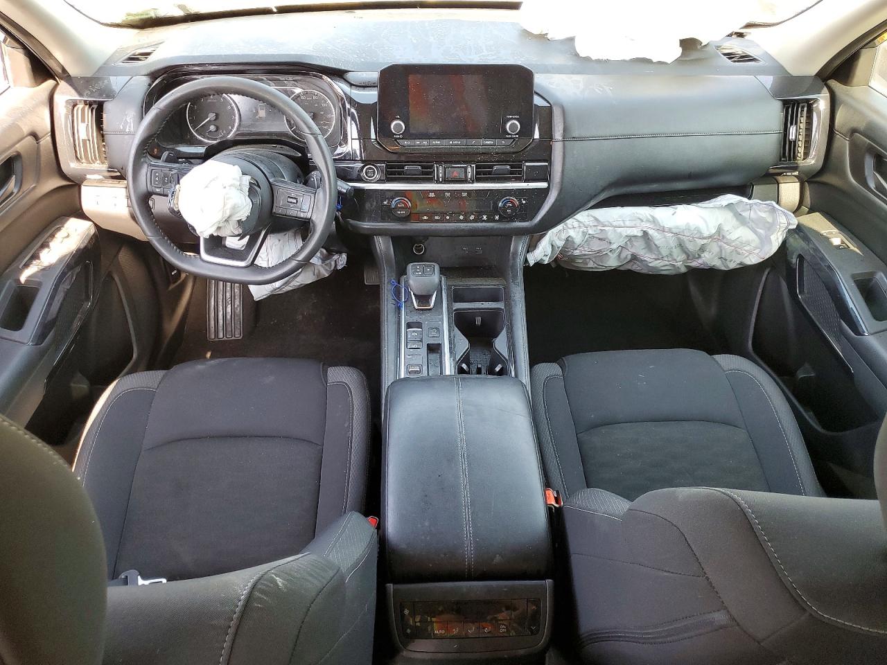 Nissan Pathfinder Sv