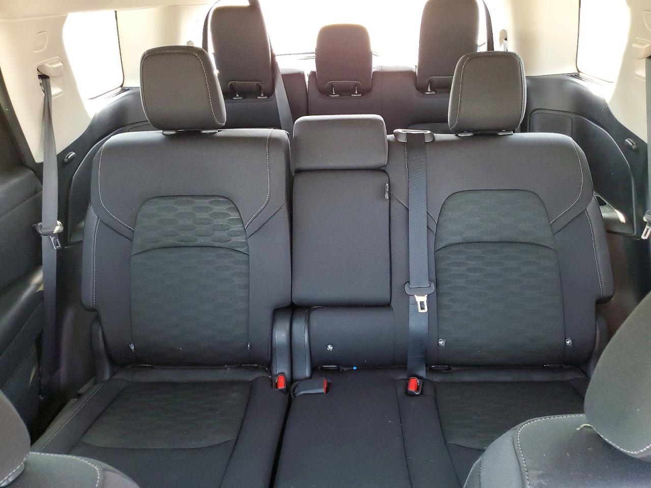 Nissan Pathfinder Sv