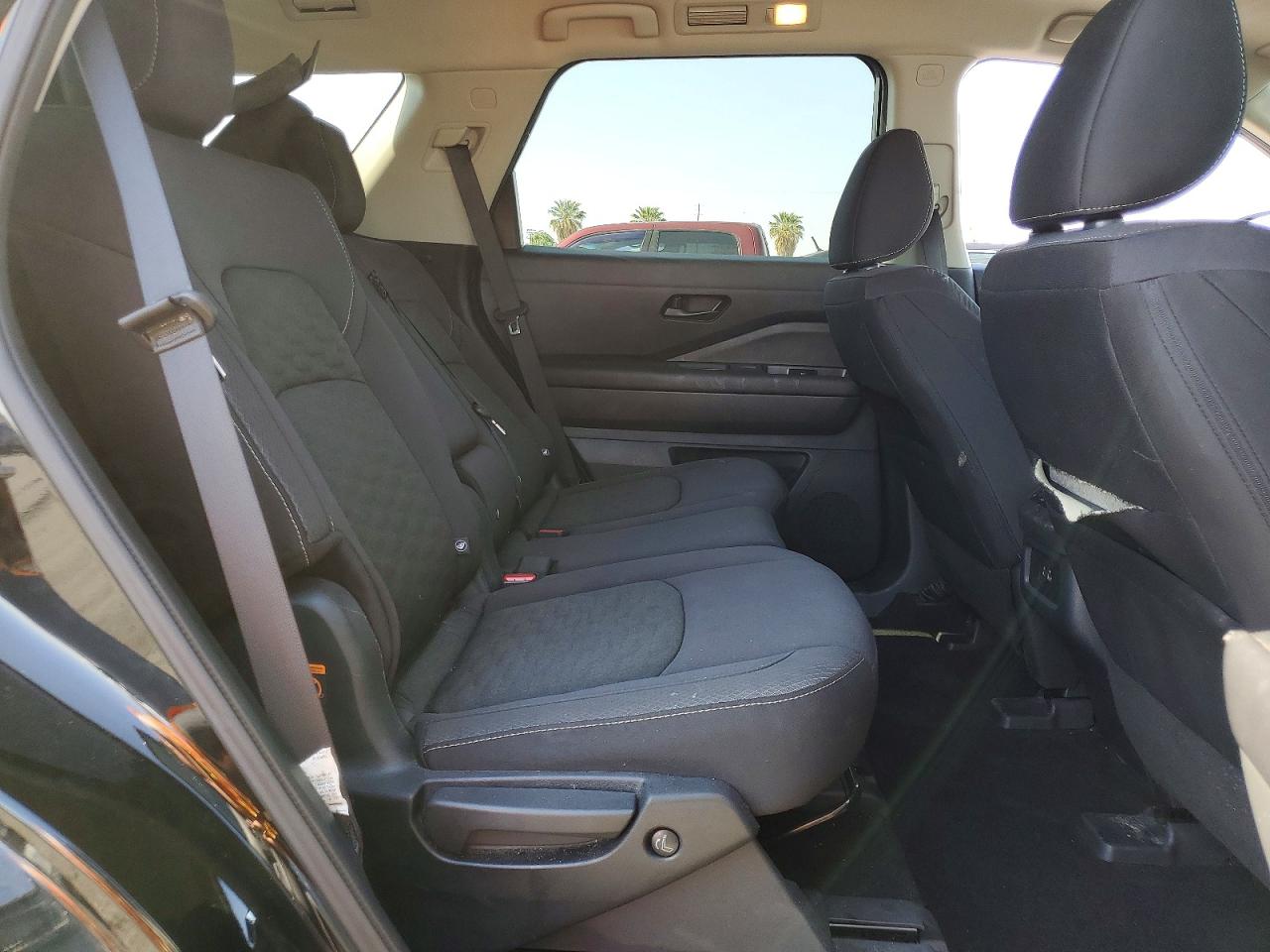 Nissan Pathfinder Sv