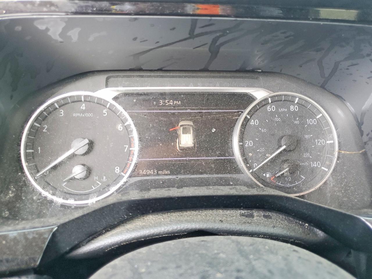 Nissan Pathfinder Sv