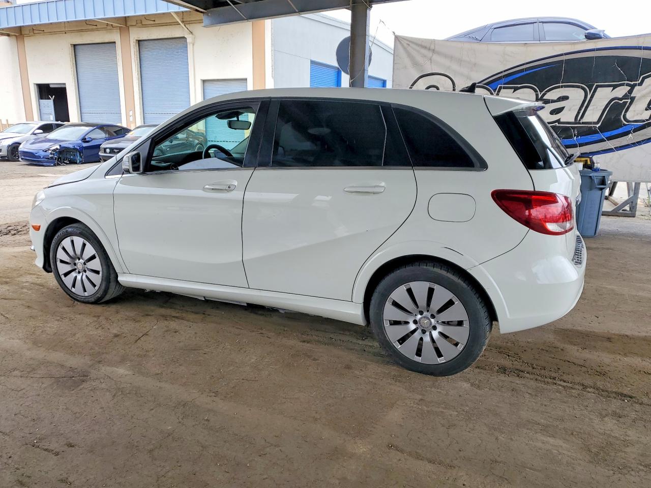 Mercedes-Benz B-Class 250e