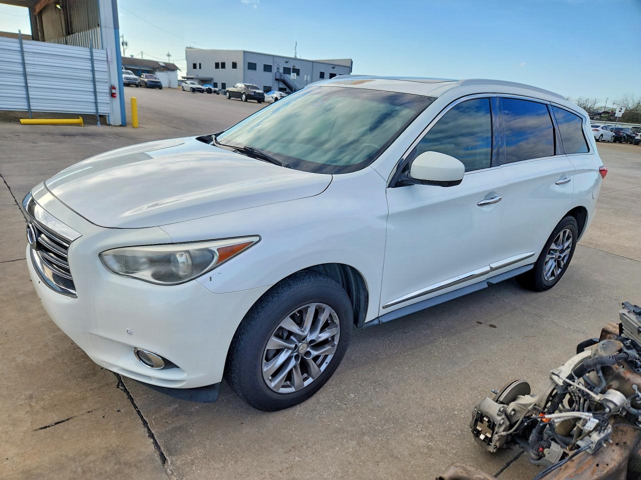 Salvage INFINITI JX35 Image
