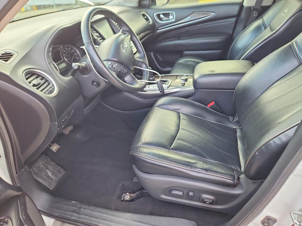 INFINITI JX35 Base