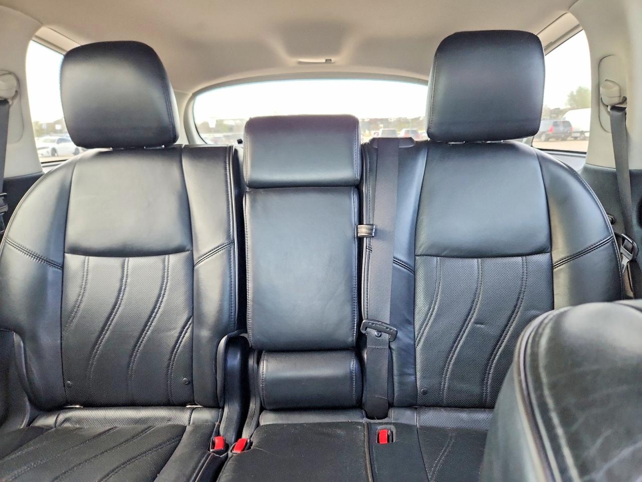 INFINITI JX35 Base