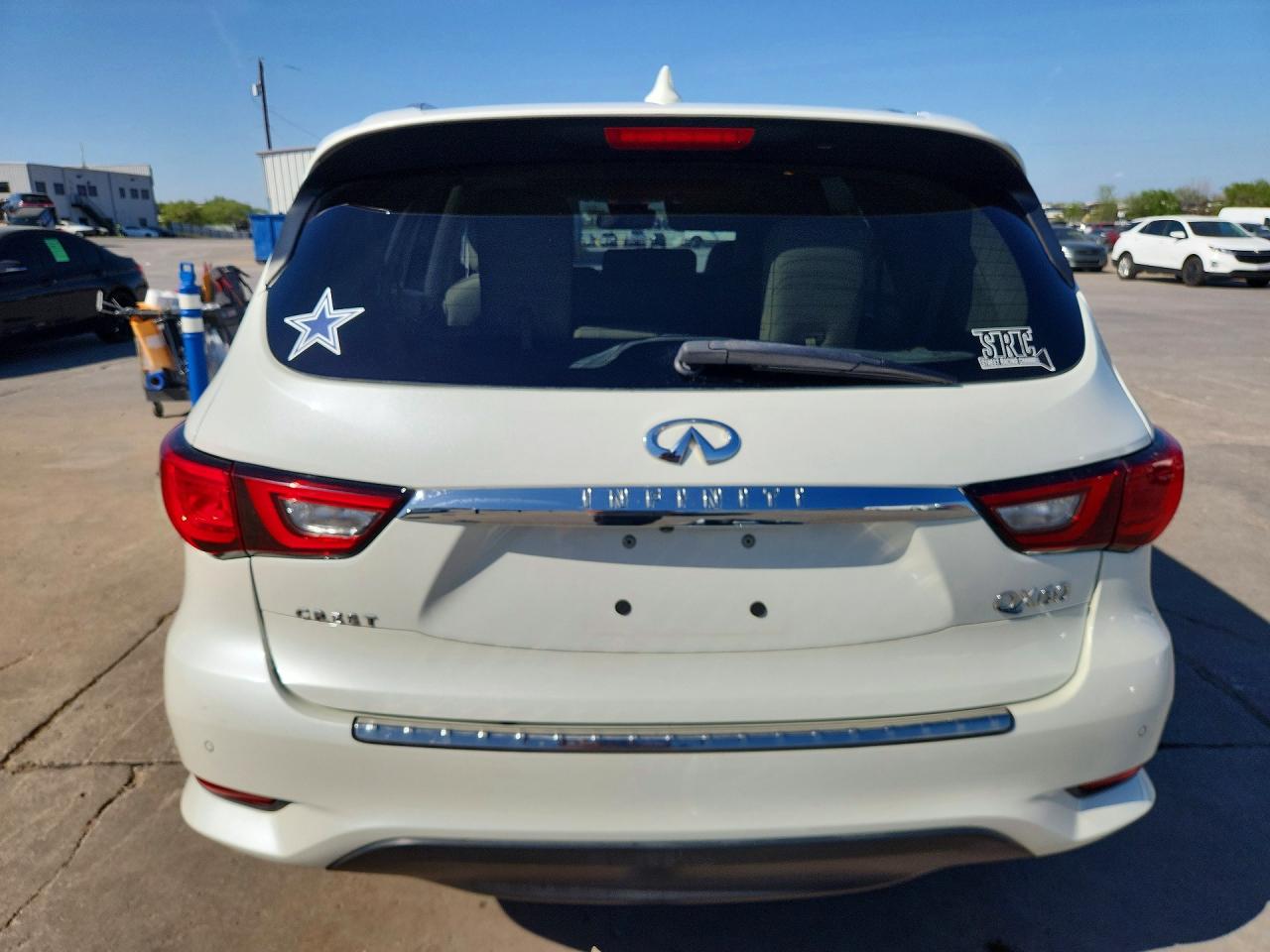 INFINITI Qx Luxe