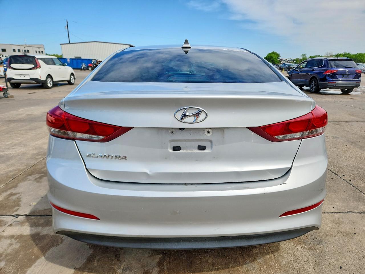 Hyundai ELANTRA Sel