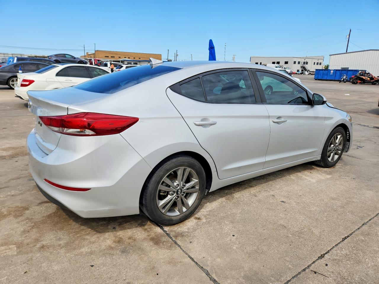 Hyundai ELANTRA Sel
