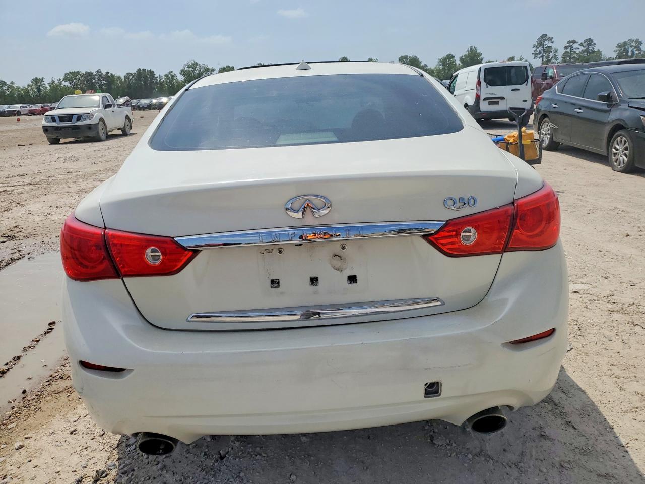 INFINITI Q50 3.0t P 3.0t Premium