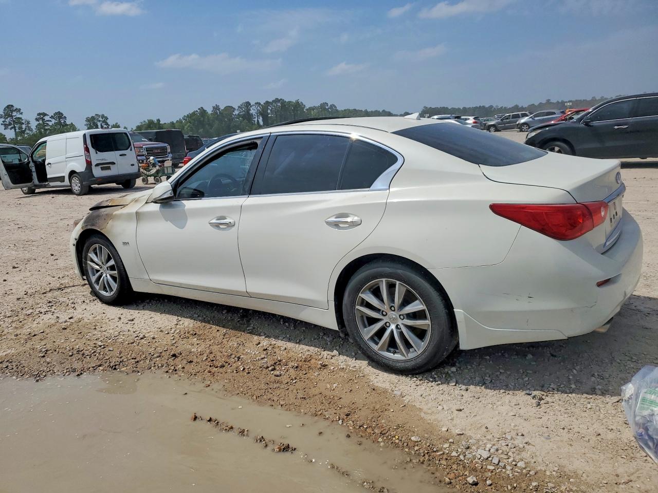 INFINITI Q50 3.0t P 3.0t Premium