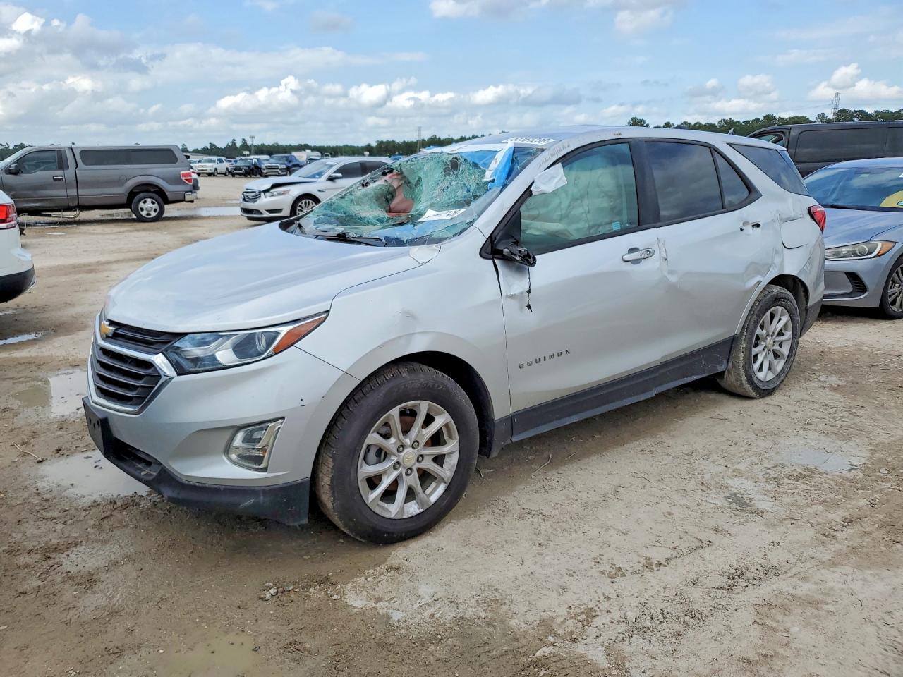 Salvage Chevrolet Equinox Image
