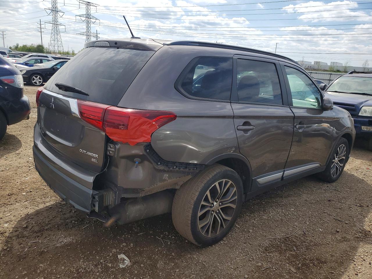 Mitsubishi Outlander Se