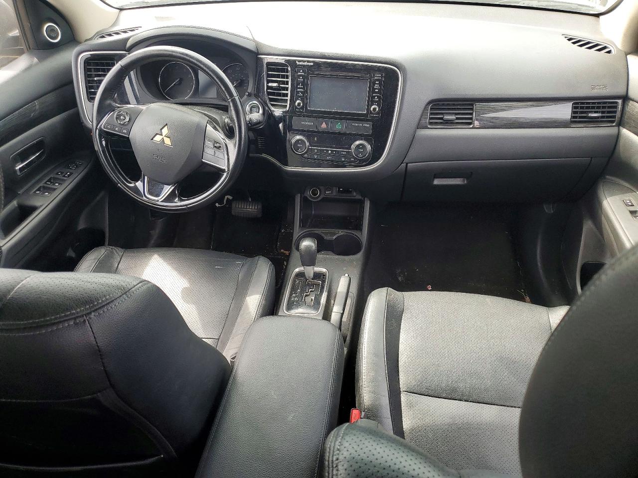 Mitsubishi Outlander Se