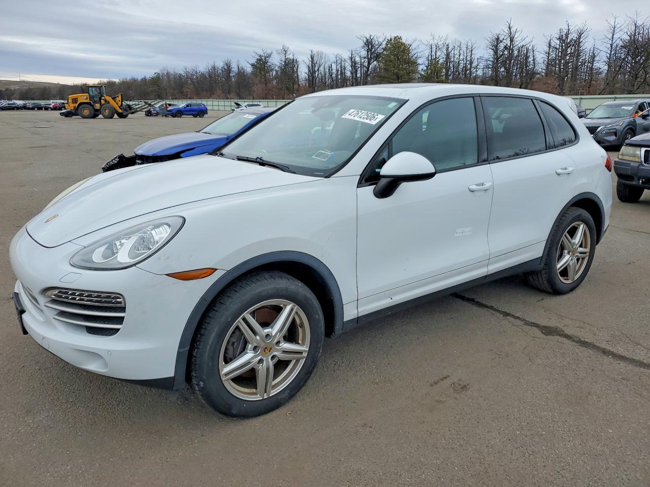 Salvage Porsche Cayenne Image