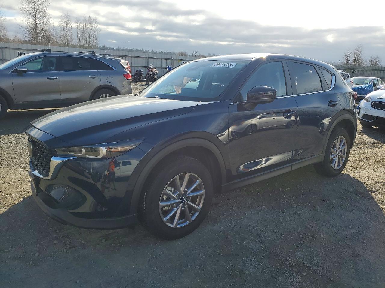 Salvage Mazda Cx Image