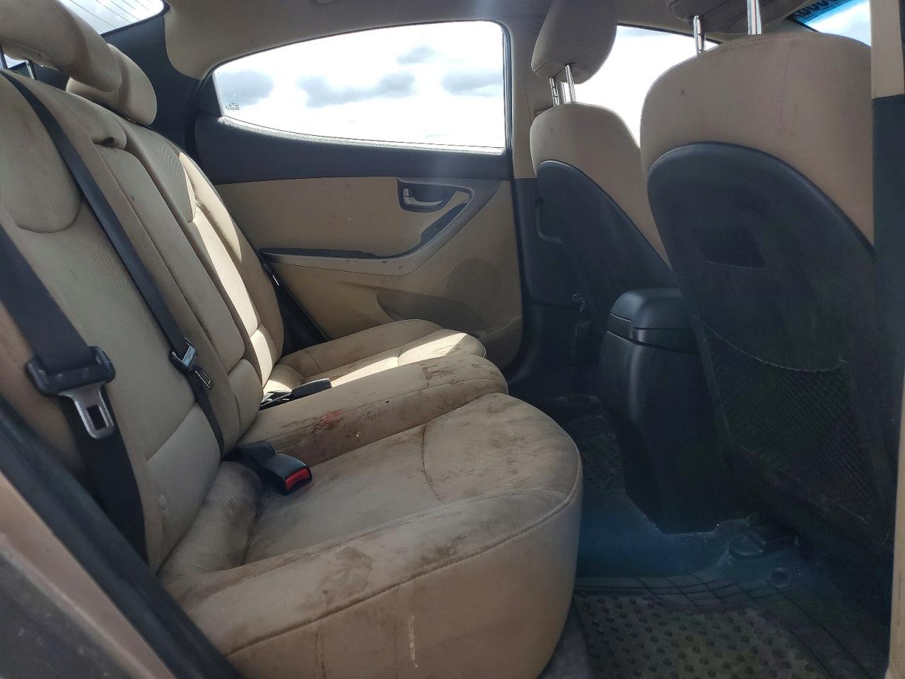 Hyundai ELANTRA Se