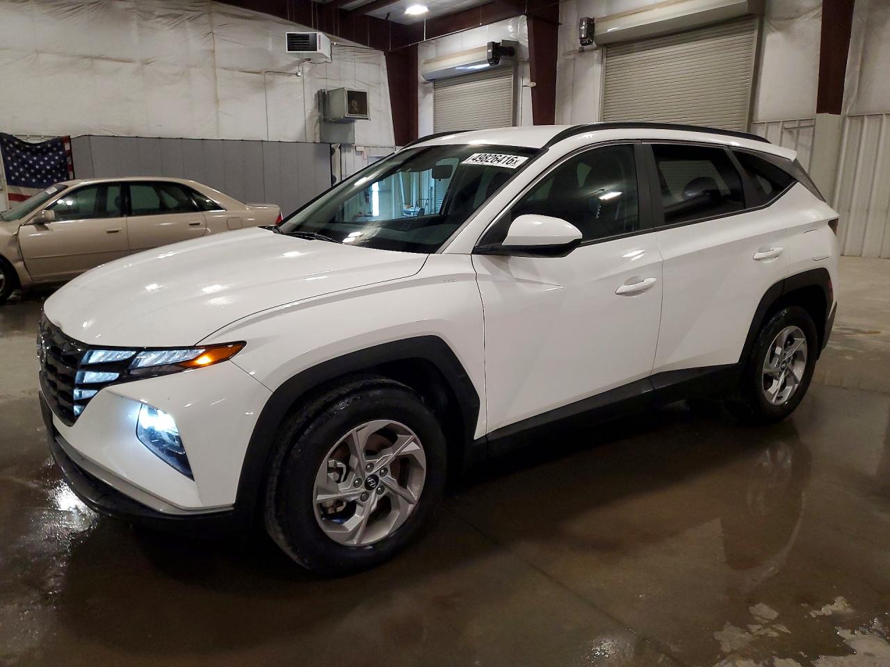 Salvage Hyundai TUCSON Image