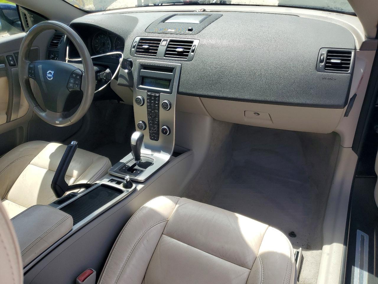 Volvo C70 T5