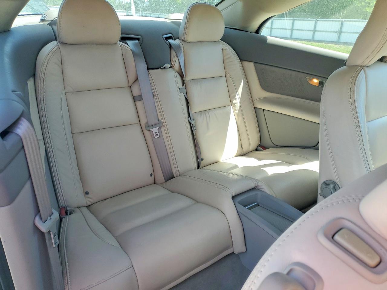 Volvo C70 T5