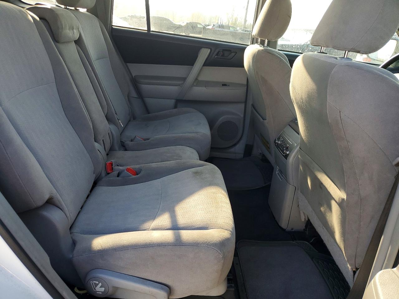 Toyota Highlander Base