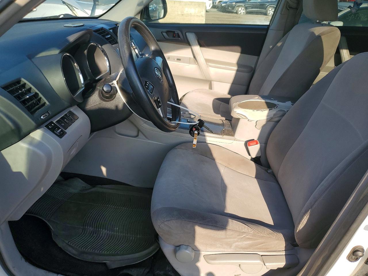 Toyota Highlander Base