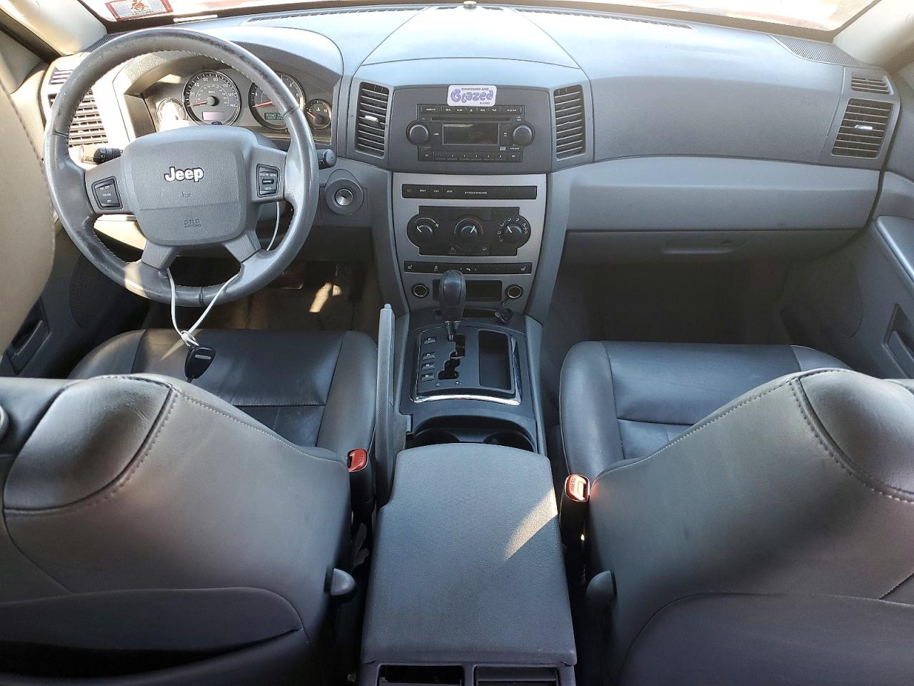 Jeep Grand Cherokee Laredo