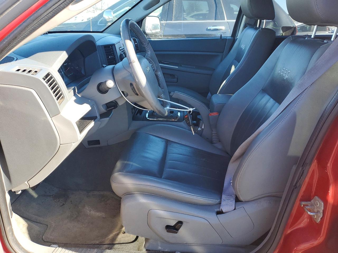 Jeep Grand Cherokee Laredo