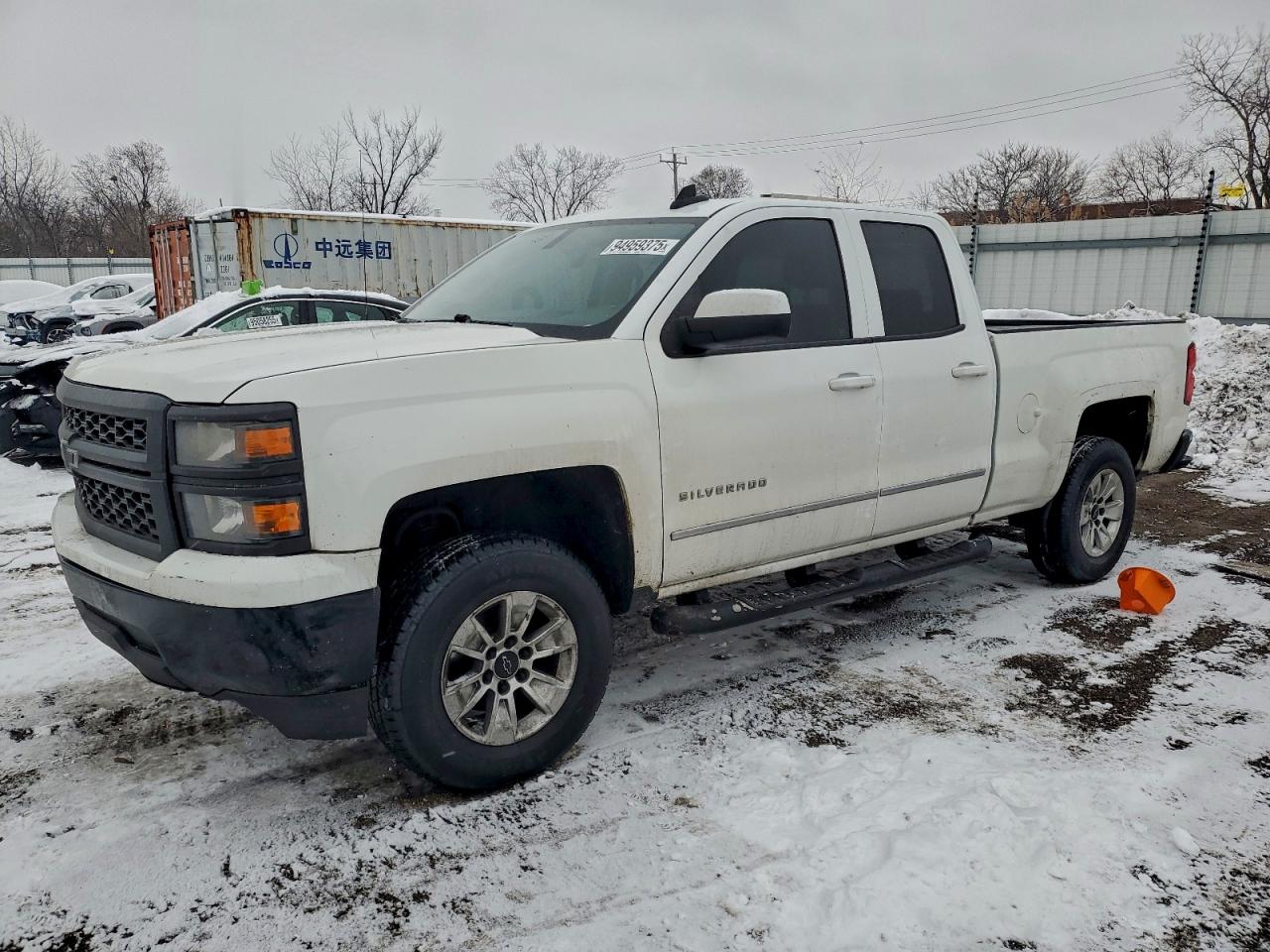 Salvage Chevrolet Silverado Image