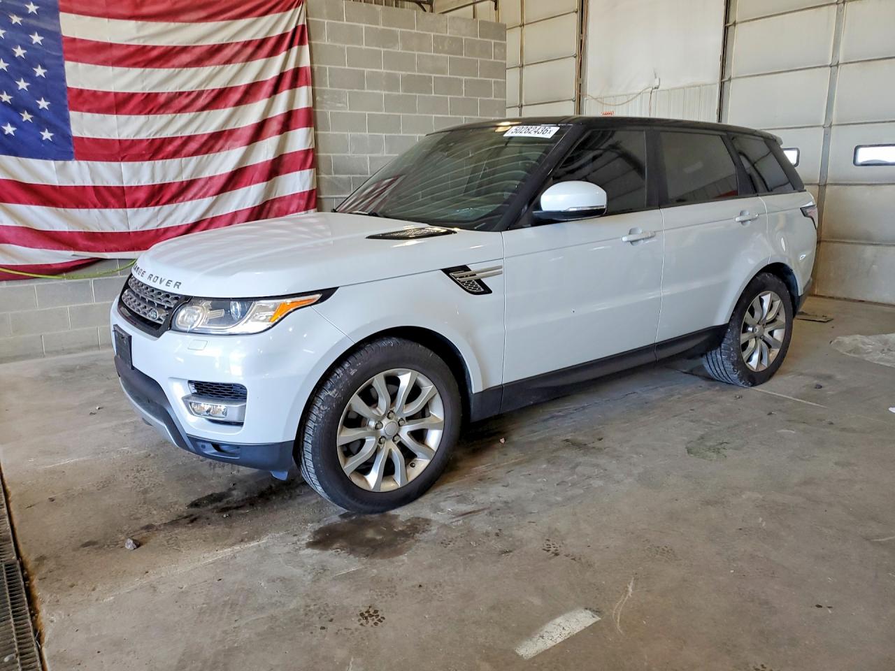 Salvage Land Rover Range Rover Image