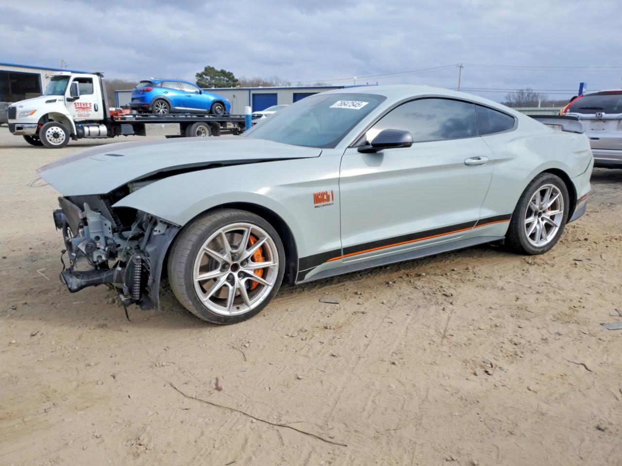 Salvage Ford Mustang Image