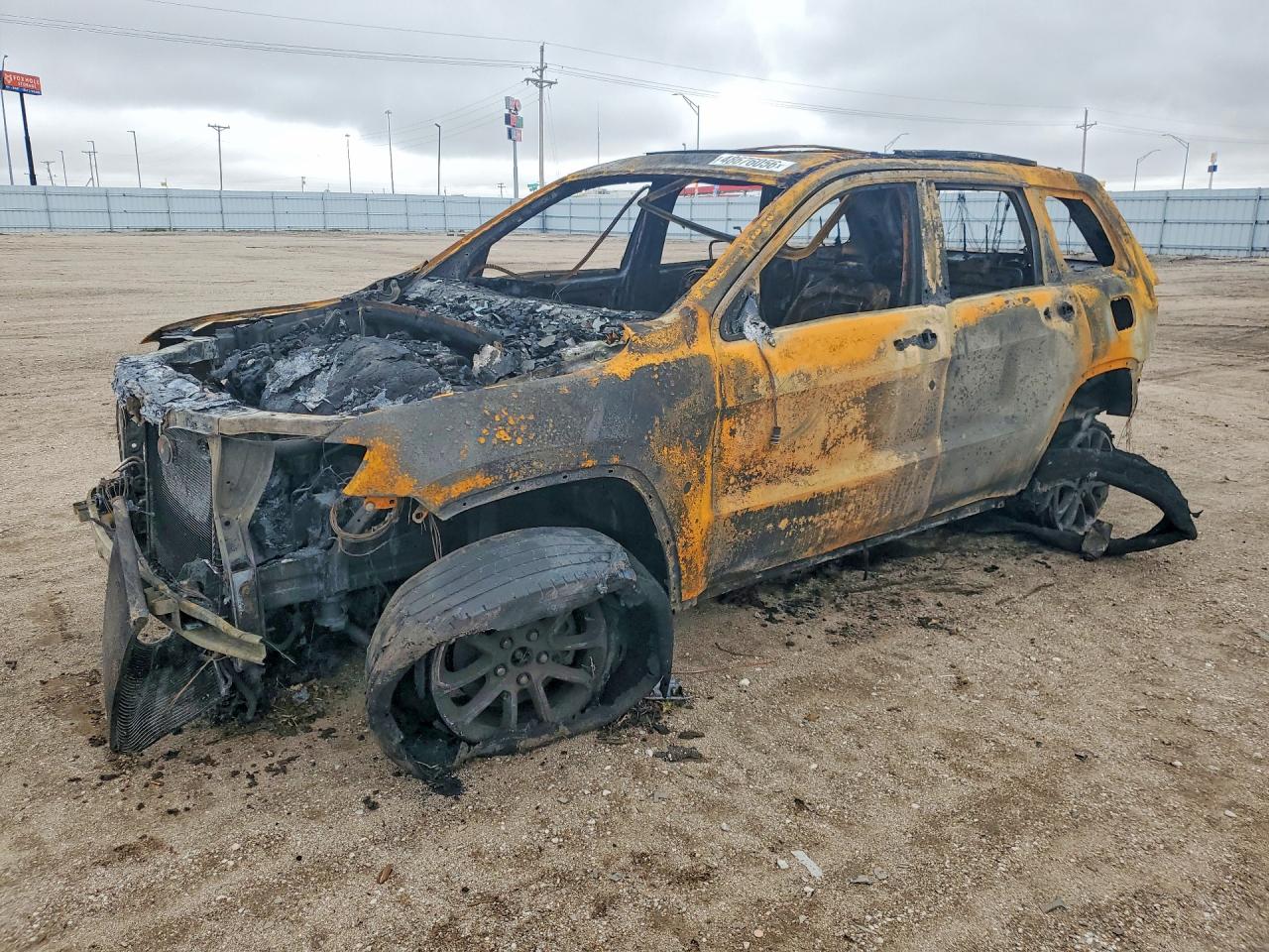 Salvage Jeep Cherokee Image
