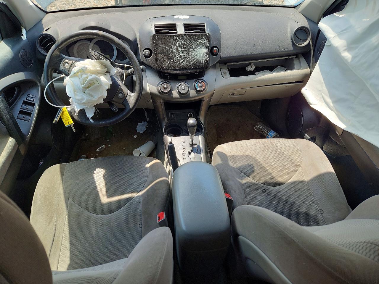 Toyota RAV4 Base