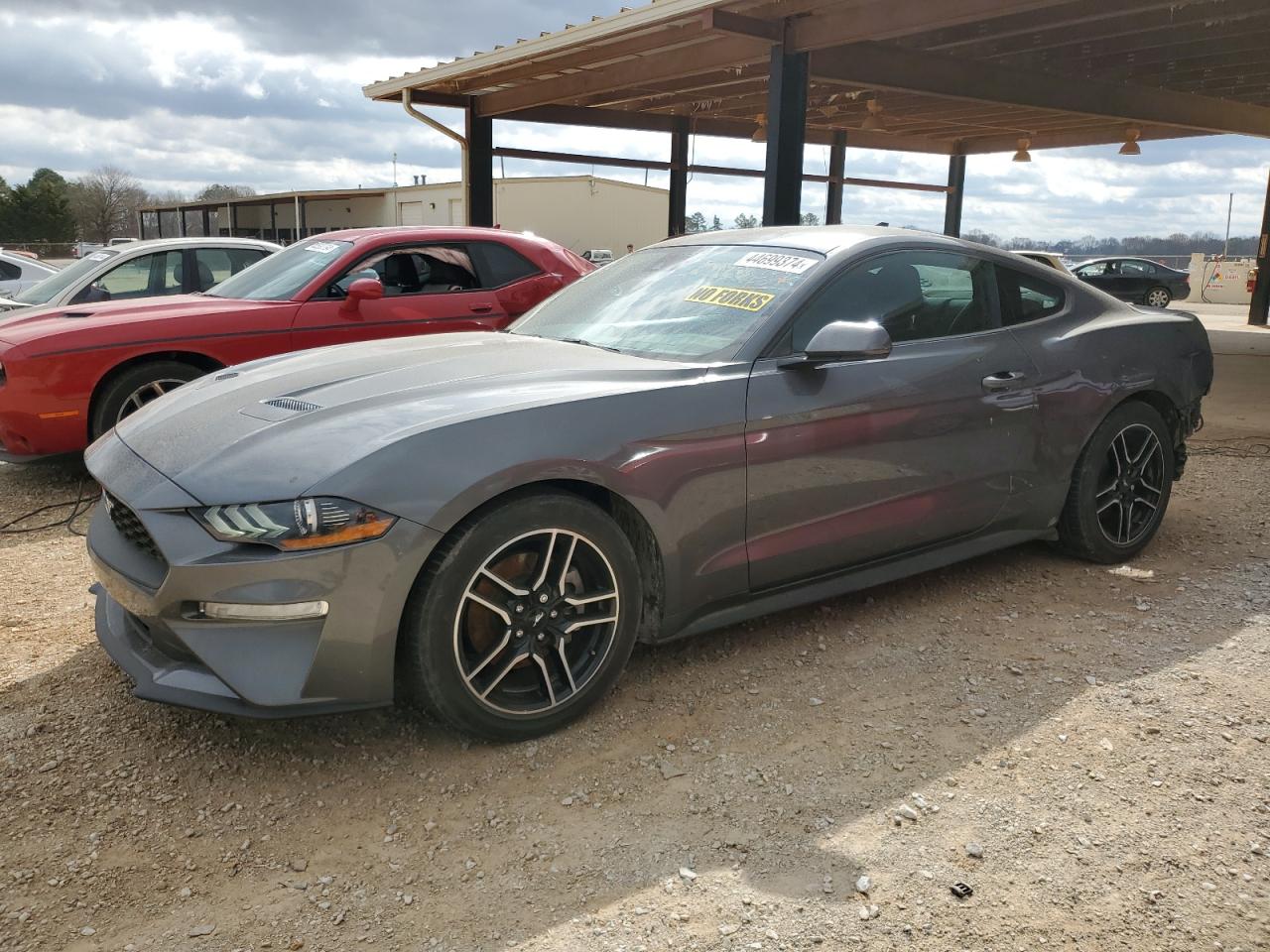 Salvage Ford Mustang Image