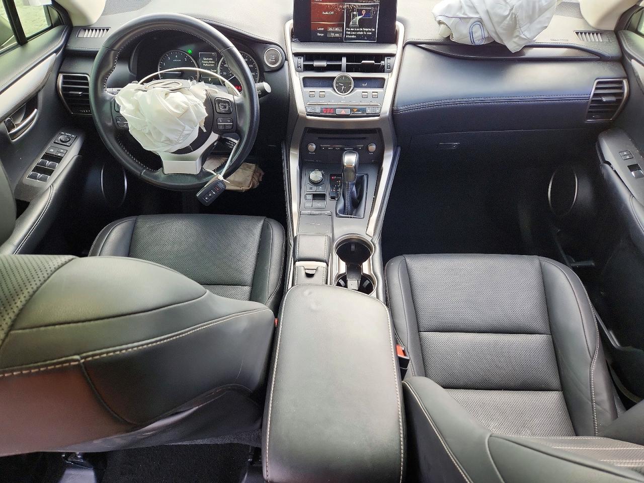 Lexus NX Base