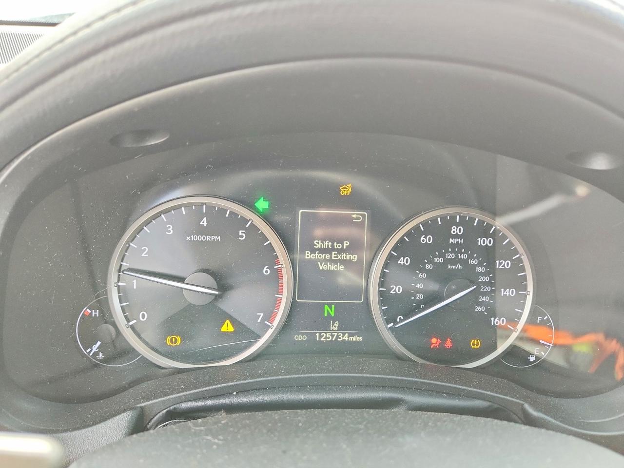 Lexus NX Base