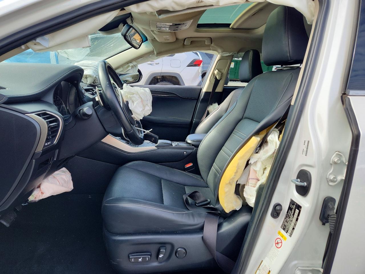 Lexus NX Base