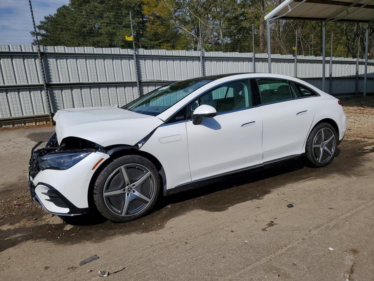 Salvage Mercedes-Benz EQE Image