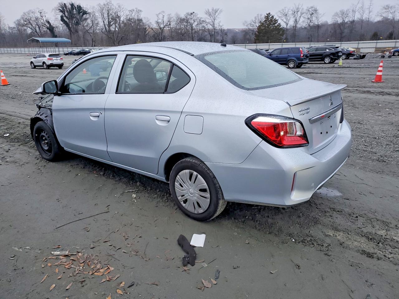 Mitsubishi Mirage G4 Es